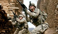 AS mempertimbangkan akan mempertahankan 10 000 serdadunya di Afghanistan.