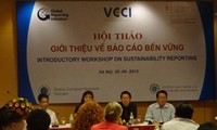 Forum badan usaha  berkembang secara berkesinambungan  Vietnam -2014