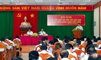 Konferensi  tentang produksi dan pemasaran  perberasan di daerah dataran rendah sungai Mekong.