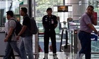 Perlu mengetatkan  keamanan  penerbangan setelah  hilangnya  pesawat terbang  Malaysia.