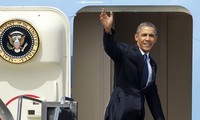 Presiden Amerika Serikat, Barack Obama berkunjung di Asia untuk menenangkan para sekutu dan para mitra-nya   