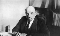 Memperingati  ultah ke-144  hari lahir Vladimir Ilich Lenin (22 April 1870-22 April 2014)