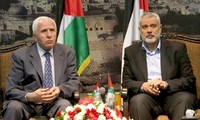 Palestina  setuju menghentikan masa 8 tahun perpecahan internal.