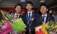 Vietnam meraih tiga medala  emas dalam  Olympide  Matematika  Internasional