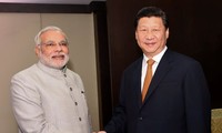 Tiongkok mendorong  hubungan bilateral dengan India dan Afrika Selatan.