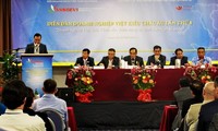 Forum ke-8 badan usaha  Vietnam di Eropa.
