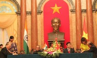 Vietnam dan India memperkuat kerjasama di banyak bidang.