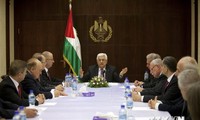 Pemerintah Persatuan Palestina  akan mengadakan sidang pertama di jalur Gaza.