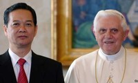Meletakkan fundasi yang kokoh bagi  hubungan diplomatik Vietnam-Takhta Suci Vatikan