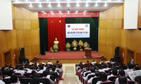 Kementerian Kesehatan Vietnam menyambut Hari Undang-Undang Vietnam (9 November)