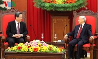 Delegasi Partai Komunis dan Komite Nasional Konferensi Permusyawaratan  Politik Rakyat Tiongkok melakukan kunjungan di Vietnam