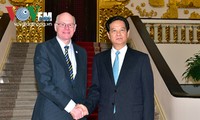 PM Vietnam, Nguyen Tan Dung menerima Ketua Parlemen Jerman, Norbert Lammert