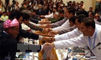 Myanmar menyelesaikan rancangan permufakatan gencatan senjata nasional.