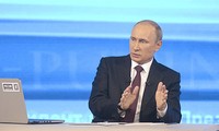 Pertanyaan-pertanyaan Presiden Vladimir  Putin mendapatkan dukungan dari warga