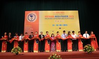 Pembukaan Pameran internasional  khusus tentang  kedokteran dan farmasi Vietnam kali ke-22