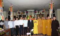 Partai dan Negara Vietnam selalu menghargai dan menjamin hak kebebasan berkepercayaan dan beragama