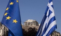 Eurozona  merasa persimis  tentang  permufakatan bantuan untuk Yunani.