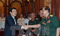 Presiden Vietnam Truong Tan Sang  menerima rombongan tingkat tinggi  veteran perang Divisi 324.