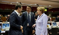 Uni Eropa  mengadakan pertemuan puncak tentang masalah Yunani pada 12 Juli ini.