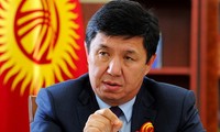  Kyrgyzstan membatalkan permufakatan kerjasama dengan Amerika Serikat.