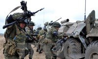 Rusia  terus membantah tuduhan kehadiran para prajurit-nya  di Ukraina Timur