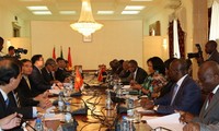 Deputi PM Vietnam, Hoang Trung Hai melakukan kunjungan resmi di Republik Angola.