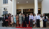 Hasil-guna pola kerjasama  pendidikan Vietnam-Thailand di Institut Hanoi