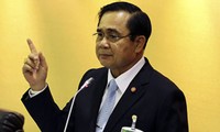 Rancangan UUD  baru Thailand  memerlukan pendapat dari massa rakyat.