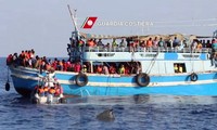 Italia menyelamatkan lebih dari 1 800 orang migran di Laut Tengah