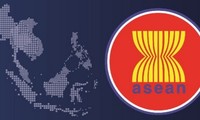 Memperkuat kerjasama antara Puat Penelitian Teknologi Informasi - Komunikasi  antara negara-negara ASEAN