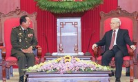 Sekjen KS PKV, Nguyen Phu Trong  menerima Menhan Kamboja, Tia Banh