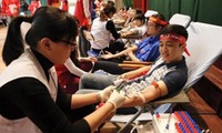 Program “Minggu Merah” : “Menyumbangkan darah untuk menyelematkan orang: Nasib dari Anda dan Saya”