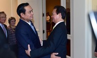PM Vietnam, Nguyen Tan Dung  menemui PM Thailand,  Prayuth Chan-ocha