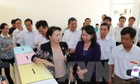 Ketua MN Vietnam, Nguyen Thi Kim Ngan mengawasi pekerjaan pemilihan di provinsi An Giang