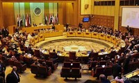 Negara-negara Arab  menyambut  baik gagasan damai Timur Tengah  yang diajukan oleh Perancis