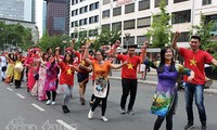 Banyak orang Vietnam menghadiri pesta budaya di kota Frankfurt, Jerman