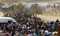 Rakyat Eropa mengkhawatirkan arus pengungsi yang meningkatkan bahaya serangan teror dan distabilitas sosial