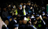 Demonstrasi  menentang  Presiden Republik Korea