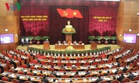MN Vietnam mencari solusi untuk mendorong cepat restrukturisasi perekonomian
