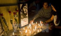 Dunia  memuji Fidels Castro sebagai tokoh terkemuka