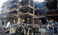 Serangan bom dobel terjadi terus menerus di Irak  