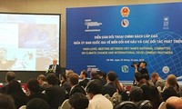 Vietnam bersama-sama dengan komunitas internasional menanggulangi perubahan iklim pada tahun 2016