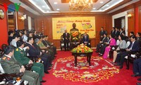 PM Vietnam, Nguyen Xuan Phuc mengunjungi dan mengucapkan  selamat Hari Raya Tet  para pemimpin, angkatan bersenjata dan rakyat kota  Da Nang