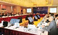 Mengkhiri hari kerja ke-2  Konferensi pertama Para Pejabat Senior APEC (SOM1) dan konferensi-konferensi yang bersangkutan