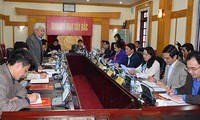 Komisi Kebudayaan, Pendidikan, Pemuda dan Anak-Anak dari MN Vietnam mengadakan temu kerja dengan Badan Pengarahan Daerah Tay Bac
