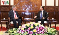 Presiden Vietnam, Tran Dai Quang  menerima Duta Besar Spanyol, Alfonso 