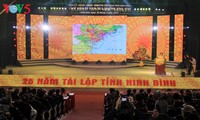 Presiden Vietnam, Tran Dai Quang menghadiri upacara peringatan ultah ke-25 terbentuknya kembali provinsi Ninh Binh