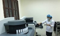 Rumah Sakit Vietnam-Jerman meresmikan pesawat tes medis bedah  otomatis  modern