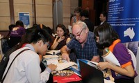 Kira-kira 60 basis pendidikan asing ikut serta pada Hari Pendidikan Tinggi Internasional Vietnam-tahun 2017