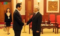 Sekjen KS PKV, Nguyen Phu Trong menerima Ketua Parlemen Republik Korea, Chung Sye-kyun